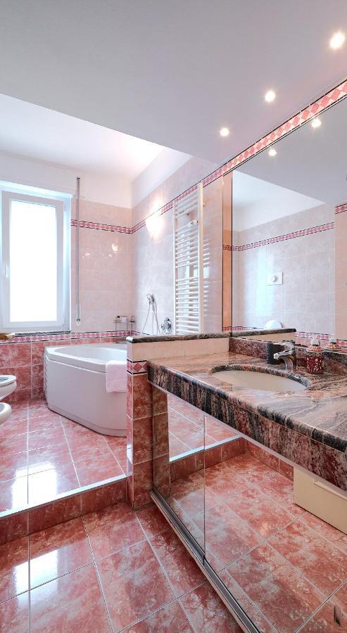 Mico Garden View Citylife Executive Apartment Milánó Kültér fotó